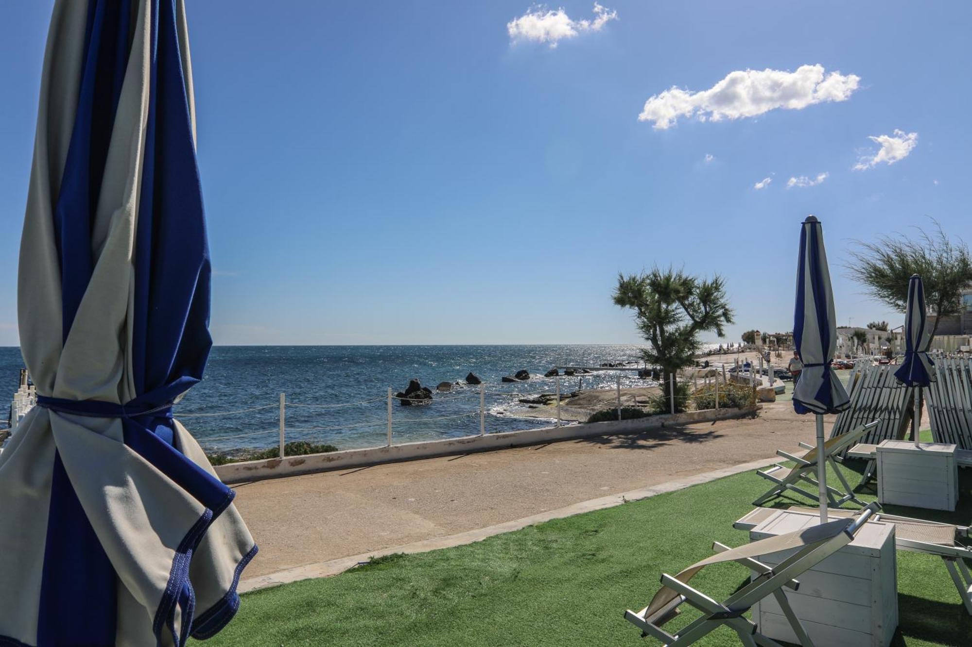 Ventana Del Mar Bed & Breakfast Giovinazzo Bagian luar foto